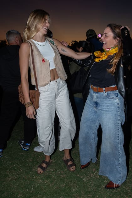 Chule Von Wernich a pura risa con la actriz Sol Estevanez.