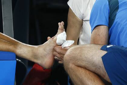 Chung tuvo que abandonar por los dolores que le provocaba una ampolla en el pie