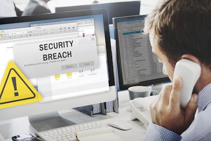 Con mucho conocimiento del rubro y poco sobre la parte de comercialización, Sergio Oroña fundó la empresa Consulting Services para ofrecer servicios de seguridad informática