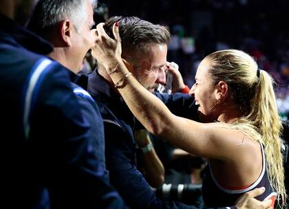 Cibulkova celebra con su marido