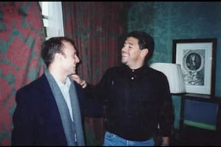 El argentino que fue maletero, dicta clases en Oxford y planeó la histórica charla de Maradona