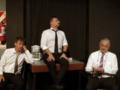 Ciclo + Teatro 2023 de SAGAI. Escena de Sucursal