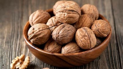 Cien gramos de nueces peladas aportan cerca de 600 calorías al cuerpo