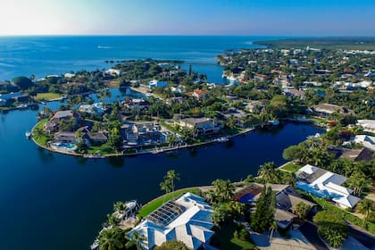 Cientos de naves abandonadas fueron retiradas de los Cayos de Florida en 2025