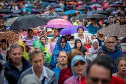 Cientos de personas llegan a lo largo del año a la Virgen del Cerro en Salta