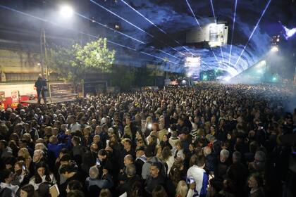 Cientos de personas reclamaron justicia por las víctimas y la liberación de los secuestrados desde hace un año