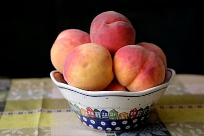 Cientos de trabajadores de la planta, compuestos en su mayoría por población inmigrante, perdieron sus empleos estacionales y permanentes debido a la clausura del complejo