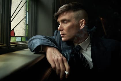 Con su personaje más famoso, Tommy Shelby, el protagonista de la serie Peaky Blinders