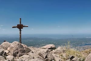 Un turista porteño murió mientras subía el Cerro Uritorco