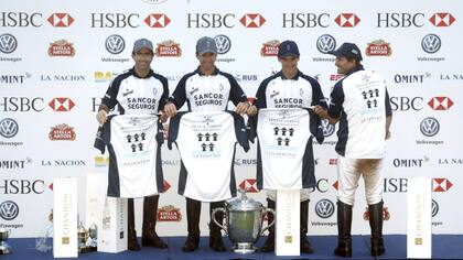 Cinco copas en las remeras de ocasión: La Dolfina festeja ser pentacampeón en Palermo