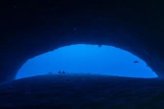 Las primeras imágenes de la cueva de Maldivas en la que murieron 5 buzos italianos