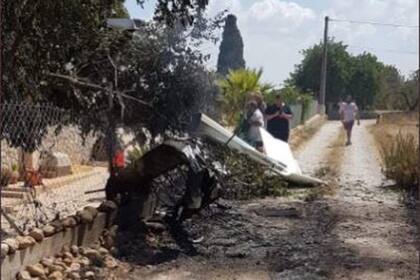 Cinco personas murieron en el accidente; los dos pasajeros del helicóptero y los tres ocupantes de la avioneta