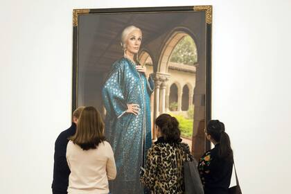 Sherman se destaca por su fina ironía al retratar esterotipos femeninos