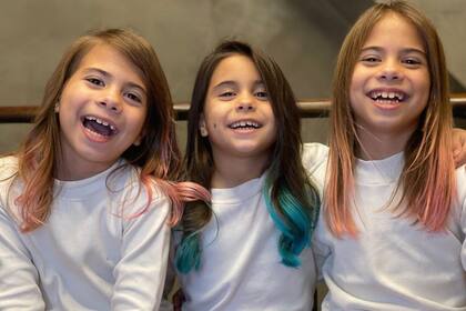 Cinthia Fernández le tiñó el cabello a sus tres hijas Charis, Bella y Francesca y recibió una ola de críticas en las redes sociales