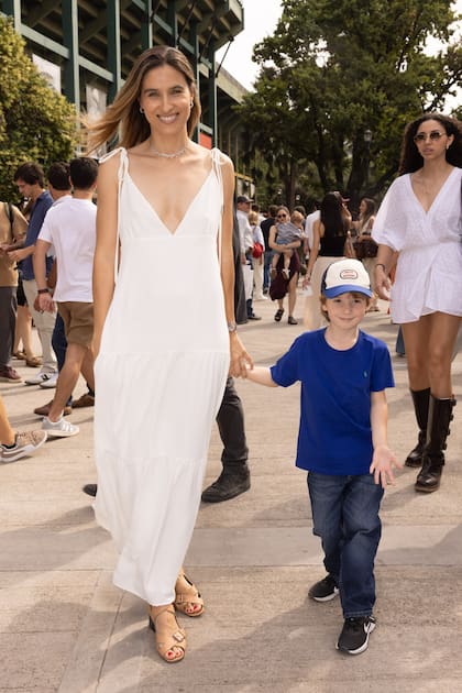 Cintia Garrido, con solero Naima, fue con su hijo