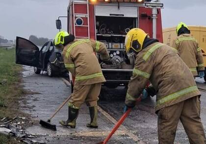 Circulaba a contramano por la Autovía 2, chocó contra un auto y murió.