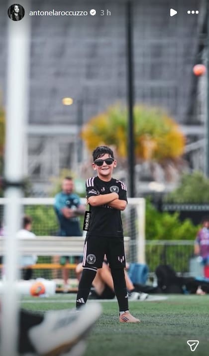 Ciro Messi, con los anteojos puestos, celebrando el título con el Inter Miami