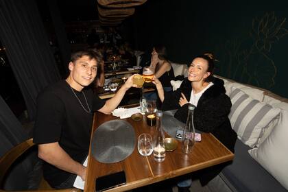 Cita ideal. Melina Brizuela presentó a su nuevo novio.