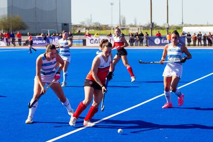 Ciudad se impuso por 2 a 1 a Arquitectura en la fecha del Metro femenino