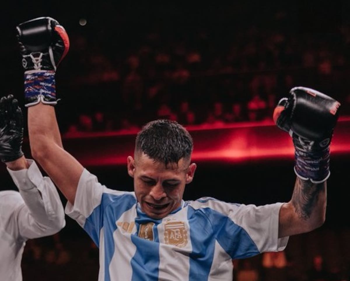 Ckari Cani Mansilla, en uno de los triunfos más espectaculares del boxeo argentino en 2025