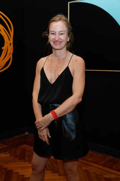 Clara Caputo en la muestra en la Casa Redonda, la residencia diseñada por el italiano Mario Palanti