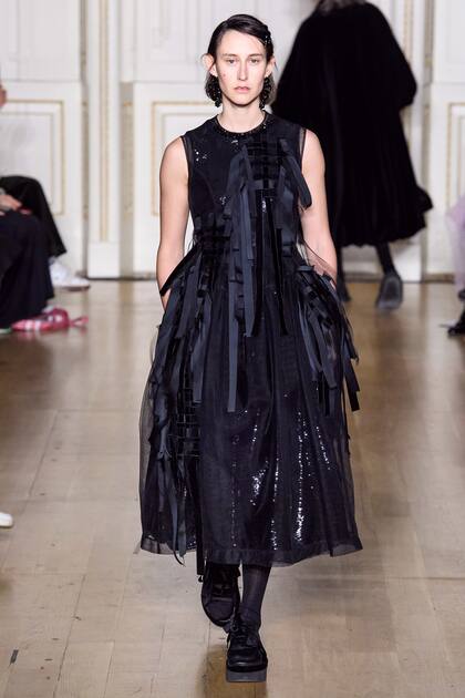 Clara Cullen para Simone Rocha