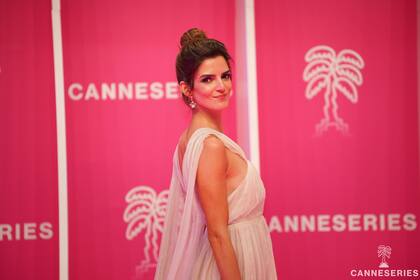 Clara Lago en la alfombra rosa de Canneseries para la presentación de Limbo...hasta que lo decida