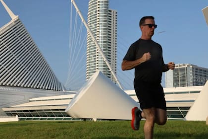 Clark Gamblin comenzó a entrenar para el Wolrd Marathon Challenge hace meses (Jan Gamblin)