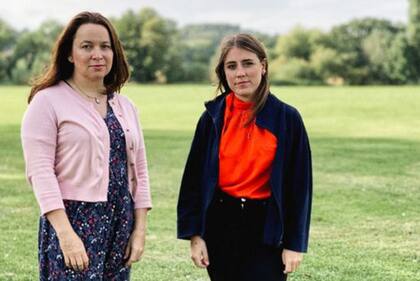 Clarke, médica del Servicio Nacional de Salud británico, recibe constantemente abusos por su trabajo con pacientes de covid-19.