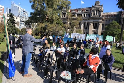 Clase abierta de la UBA frente al Palacio de Justicia