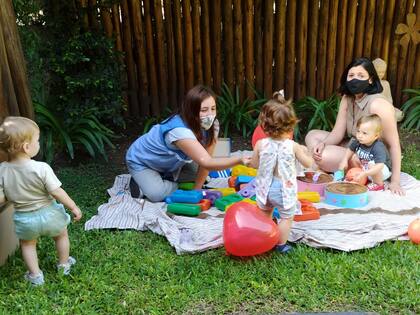 Clases en el jardín rodante El Principito, en Pacheco