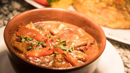 No faltan platos conduntentes, como pucheros y tortillas