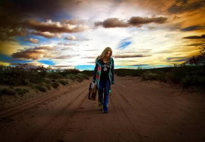 Claudia Puyó en la tapa de su disco Primavera por un día