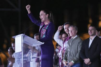 Claudia Sheinbaum en su discurso tras la victoria de este domingo (AP Photo/Marco Ugarte)