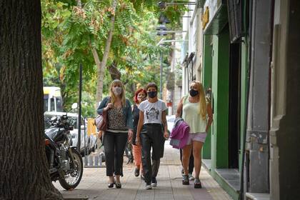 Claudia Vasquez Haro milita con Mayra Mendoza en el partido peronista de la provincia de Buenos Aires