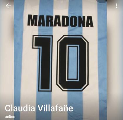 Claudia Villafañe puso en su foto de perfil la camiseta de Diego Maradona