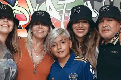 Claudia Villafañe y Diego Maradona compartían celebraciones familiares en el último tiempo
