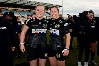 Claudia y Cliodhna comparten plantel en el club Exeter