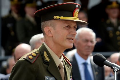 El general Claudio Pasqualini, quien comandó el Ejército durante el gobierno de Mauricio Macri, será uno de los integrantes de nueva "Mesa Libertador General San Martín"