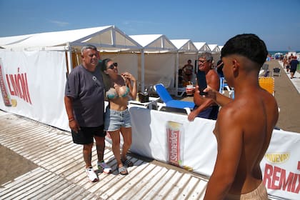 Claudio "Chiqui" Tapia fue aclamado por la gente que se encontraba en Mar del Plata