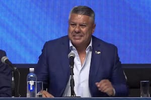 Tapia mostró las copas: anunció un superávit millonario en la AFA, se refirió a las "medidas populistas" y... ¿Scaloni?