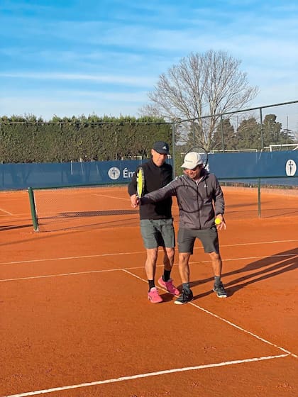 Claudio del Rio, profesor de tenis, asegura: “Si me ganara la lotería, jamás dejaría de dar clases, amo lo que hago"