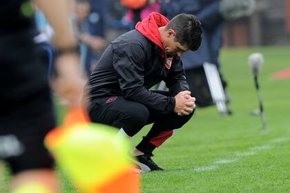 Claudio Graf, DT interino del Rojo, no lo puede creer: a su equipo le ganaron con un gol a los 50 segundos de juego