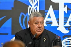 La arenga de Tapia contra el Gobierno y los medios, y la particular “votación” de los clubes