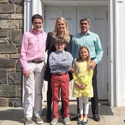 Claudio y Danielle Reyna son quienes elevaron el reclamo a la federación estadounidense de fútbol.