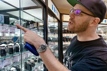 Clientes de todo el mundo se encuentran en Japón un paraíso de cámaras analógicas
