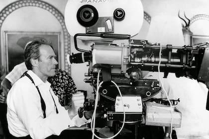 Clint Eastwood prohibió desde el casting de Karate Kid el uso de la gaseosa Coca Cola en sus rodajes