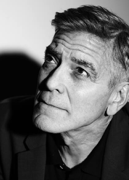 Clooney dice que ve “mucha cobardía” cuando los magnates de la tecnología se inclinan ante Trump