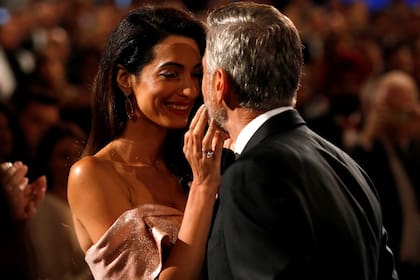 Clooney sólo tiene ojos para su adorada Amal