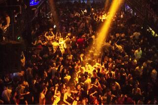 El boliche porteño que diseñó y envió por barco el creador de la Torre Eiffel